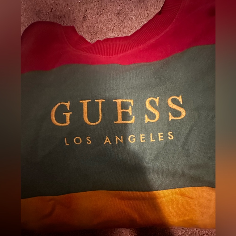 GUESS Sweatshirt - Picture 4 of 5